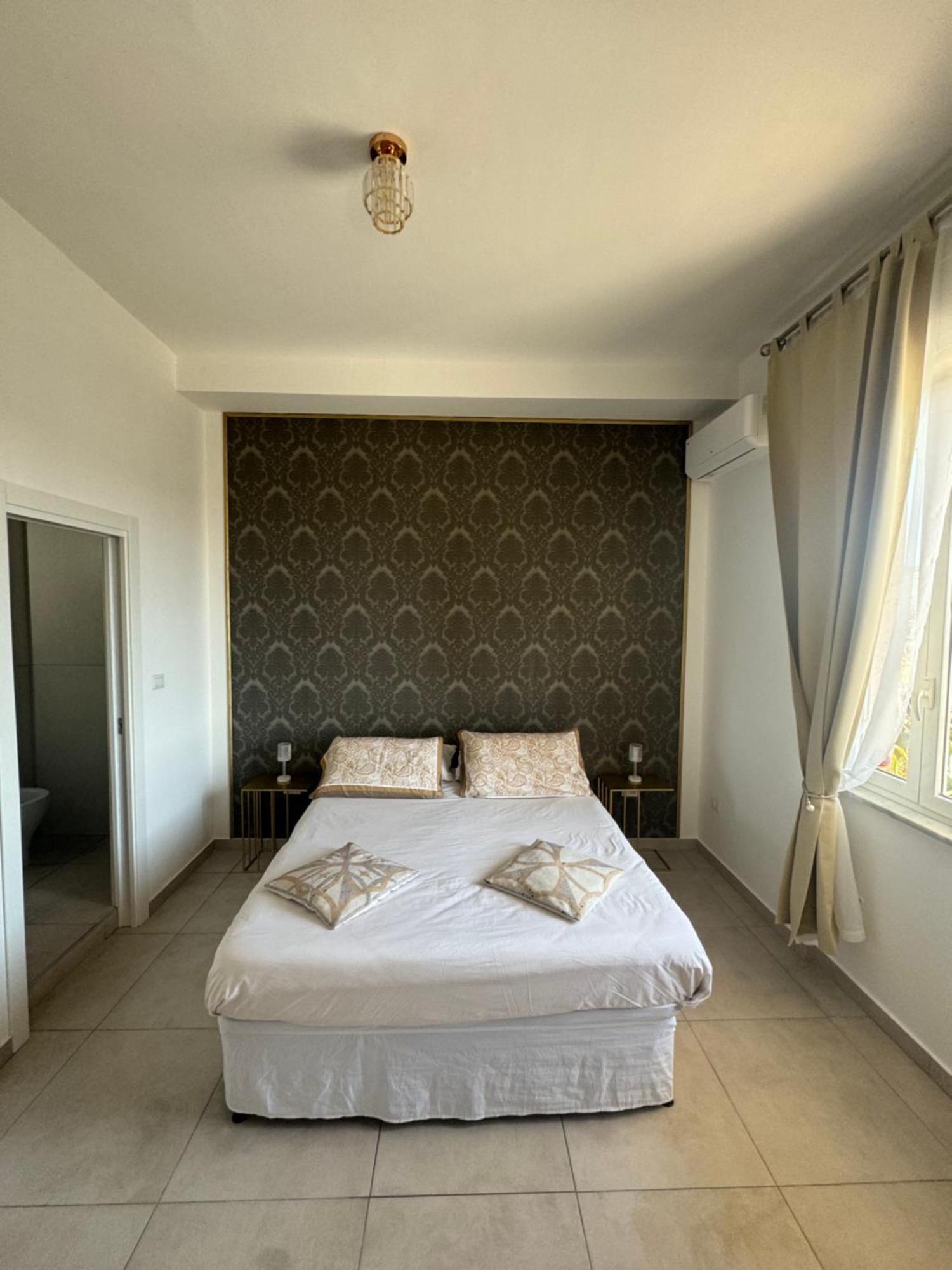 Bella 'mbriana Naples